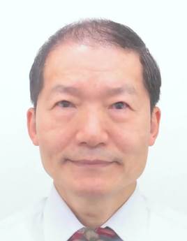 穿著襯衫的男人在微笑
描述已自動生成